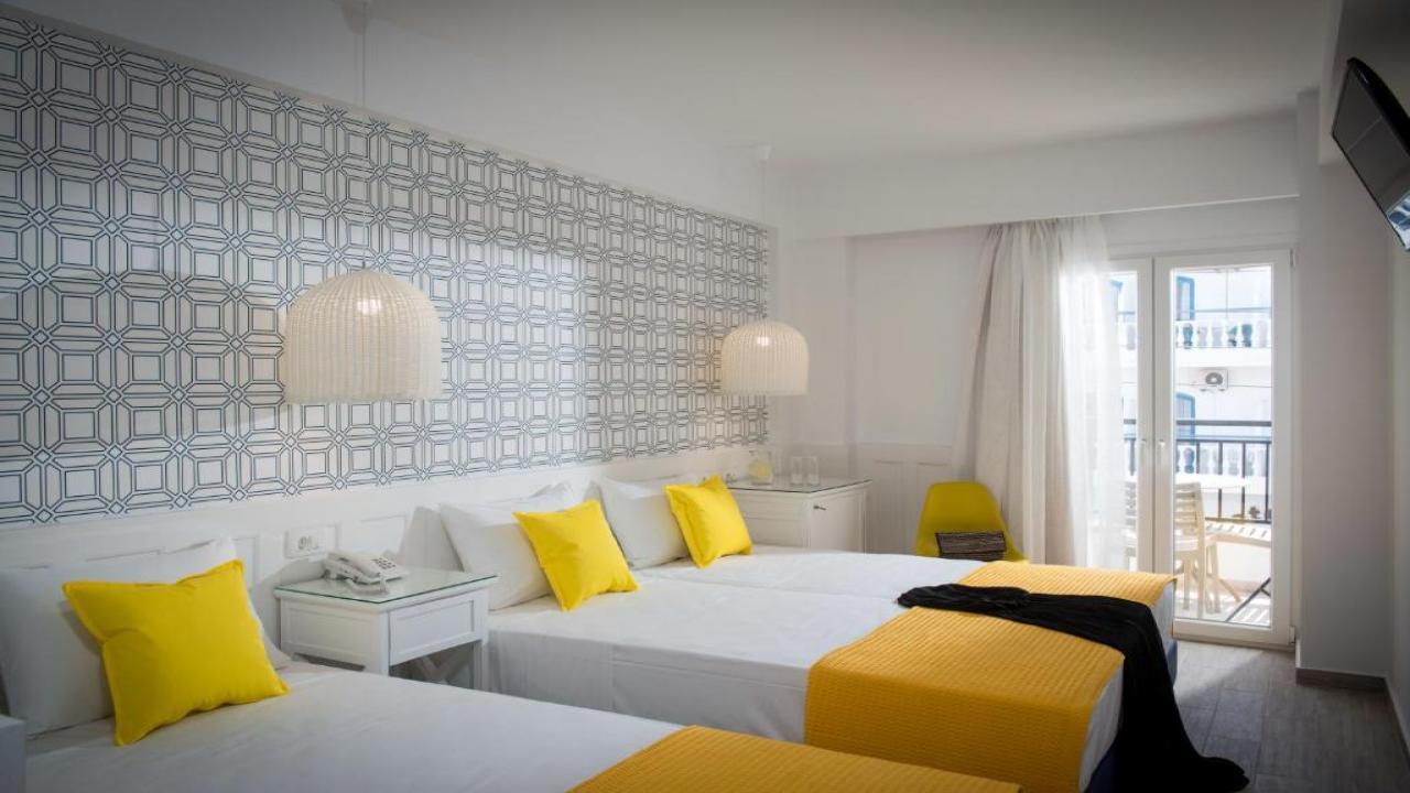 Mari Kristin Beach Hotel - снимка 3