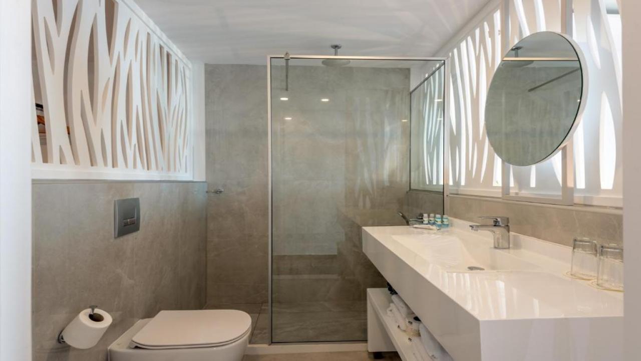 MEDITERRANEO HOTEL - снимка 4