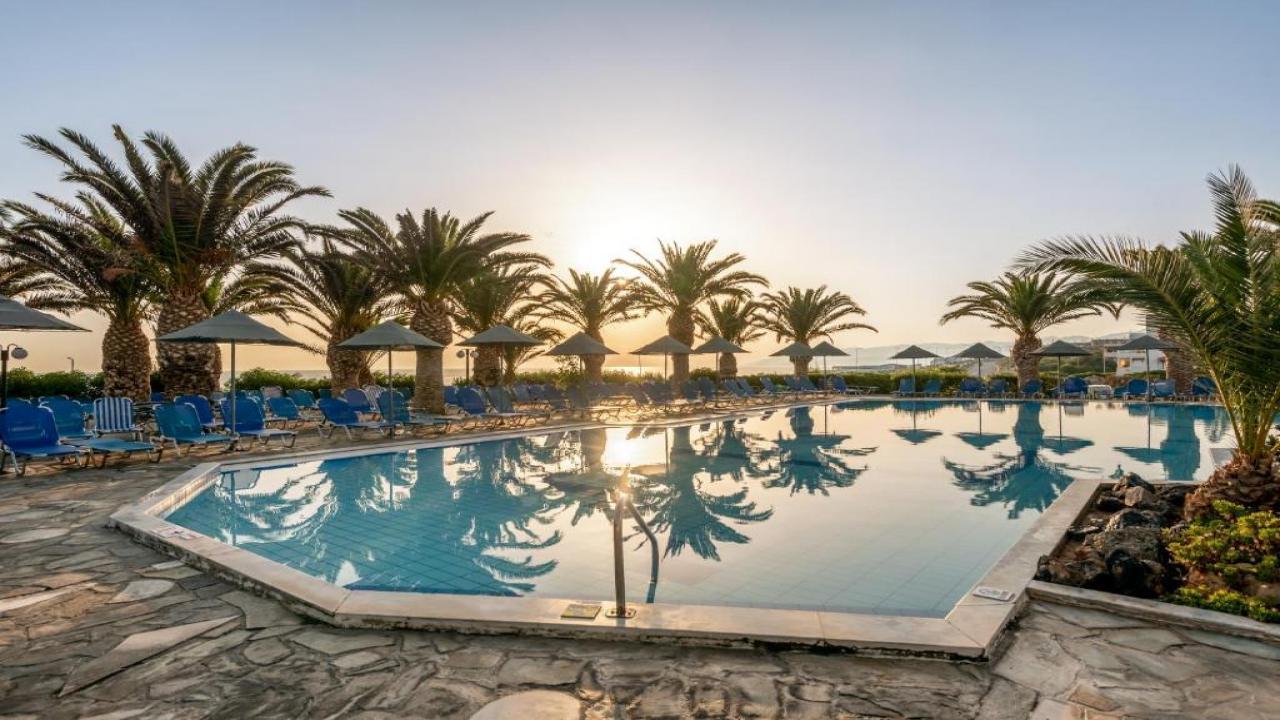 MEDITERRANEO HOTEL - снимка 1