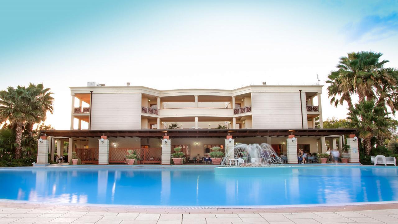 Akiris Resort Premium #9