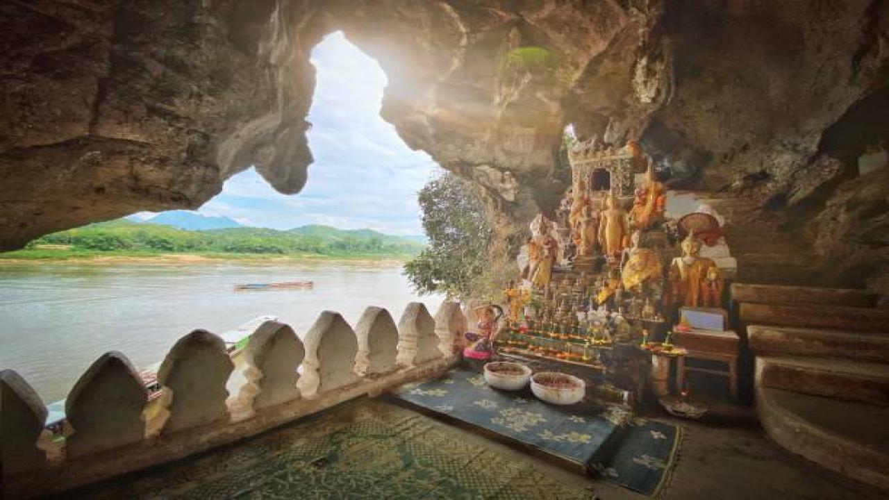 Магичният Лаос и Величествената Камбоджа - полет от София — снимка 9