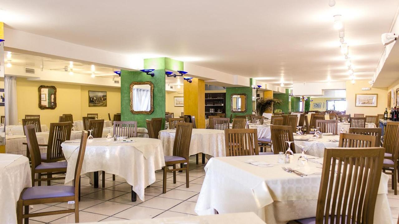 Hotel Nike Giardini Naxos 3* - Почивка в Таормина, Сицилия - чартър от Варна - изглед 6