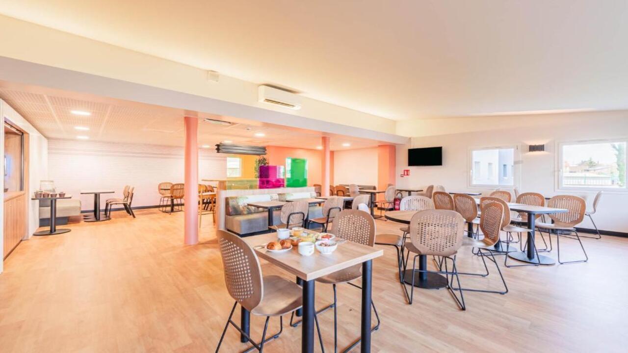 B&B HOTEL Strasbourg Aéroport 2* - Есенна Приказка в ЕЛЗАС - Страсбург, Колмар, пътя на виното, Базел - 3 нощувки от Пловдив - изглед 8 - Ekvator.bg B&B HOTEL Strasbourg Aéroport 2* - Есенна Приказка в ЕЛЗАС - Страсбург, Колмар, пътя на виното, Базел - 3 нощувки от Пловдив - изглед 8