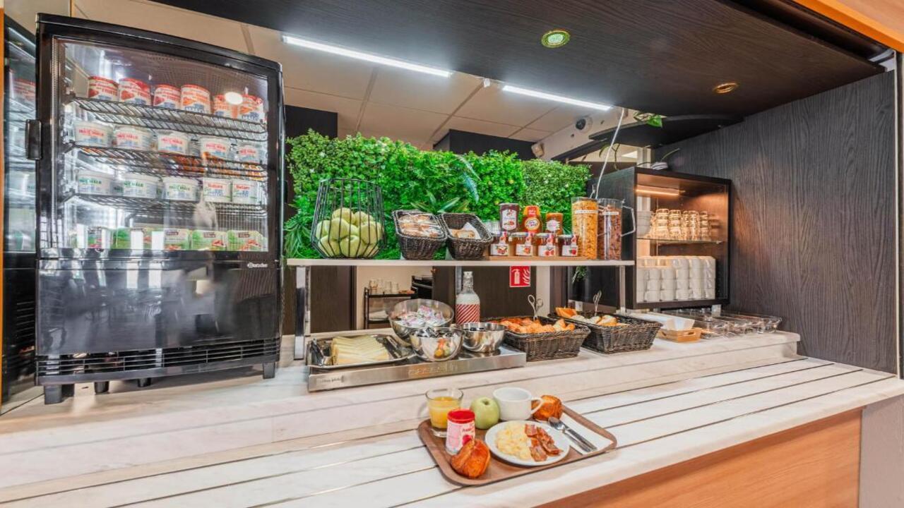 B&B HOTEL Strasbourg Aéroport 2* - Есенна Приказка в ЕЛЗАС - Страсбург, Колмар, пътя на виното, Базел - 3 нощувки от Пловдив - изглед 5 - Ekvator.bg B&B HOTEL Strasbourg Aéroport 2* - Есенна Приказка в ЕЛЗАС - Страсбург, Колмар, пътя на виното, Базел - 3 нощувки от Пловдив - изглед 5