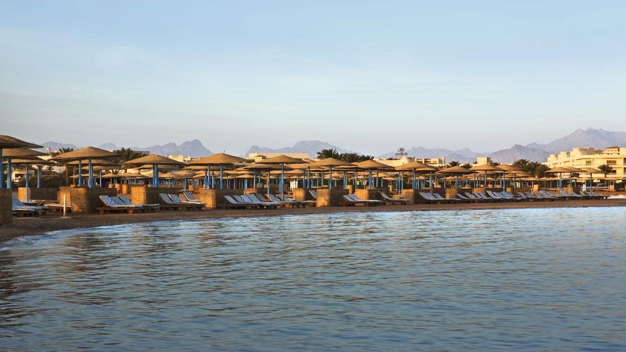 Hurghada Long Beach Resort Standard 4* - снимка 1