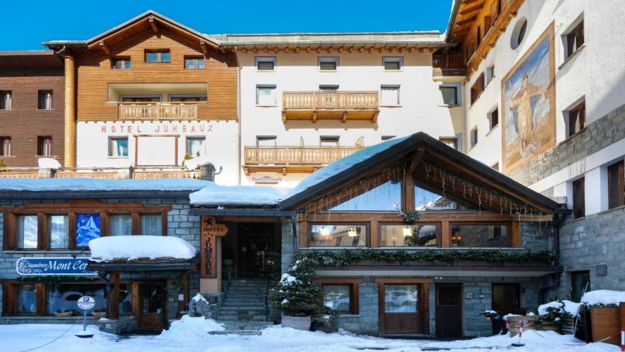 Hotel Jumeaux