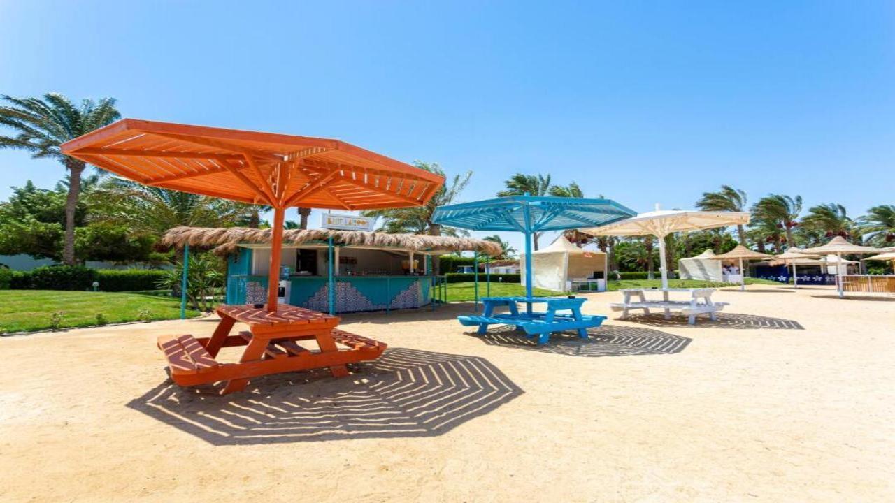 Desert Rose Resort Premium #3