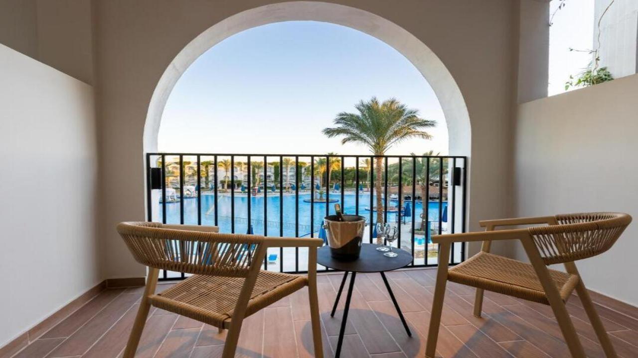 Desert Rose Resort Premium #10