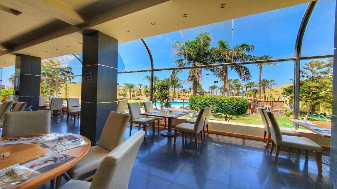 Palm Beach Resort Standard #7