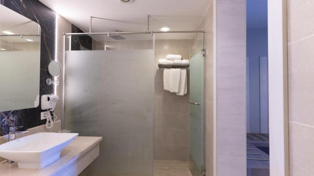 Aladdin Beach Resort Standard 4* #8 Aladdin Beach Resort Standard 4* #8