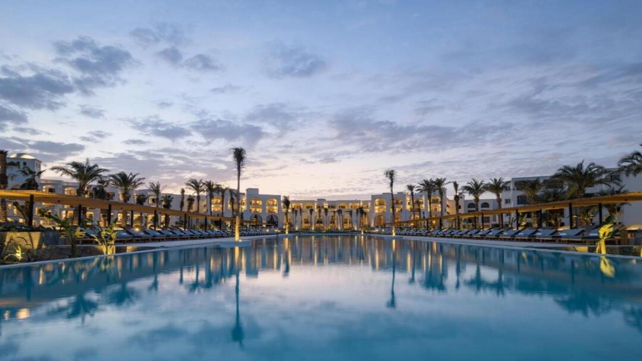 Serry Beach Resort Premium #8 Serry Beach Resort Premium #8