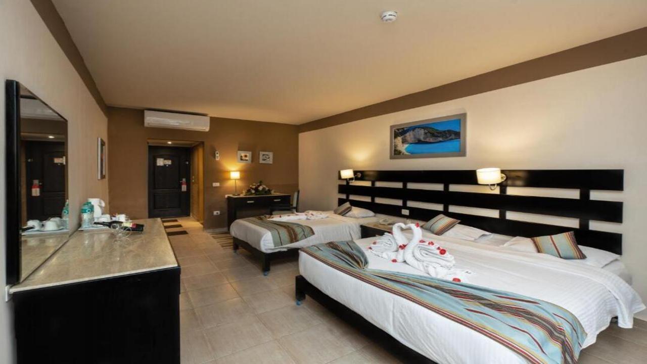 El Karma Aqua Beach Resort Standard #15