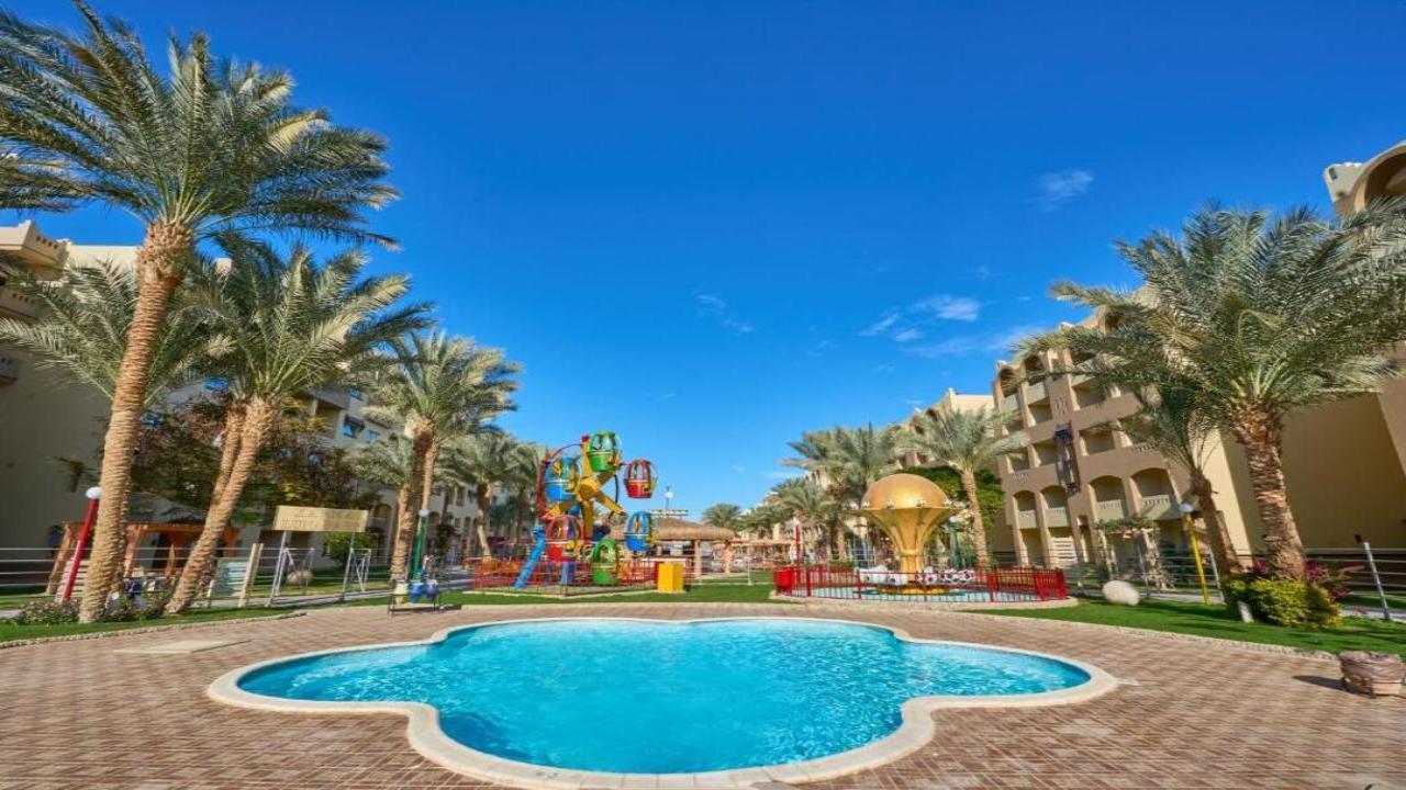 El Karma Aqua Beach Resort Standard #7