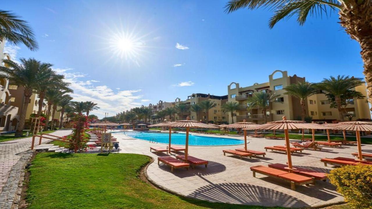 El Karma Aqua Beach Resort Standard #14