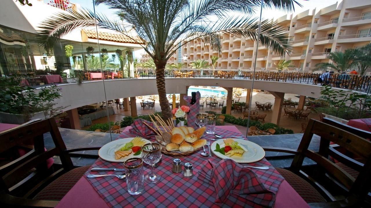 Sea Star Beau Rivage Hotel - снимка 9