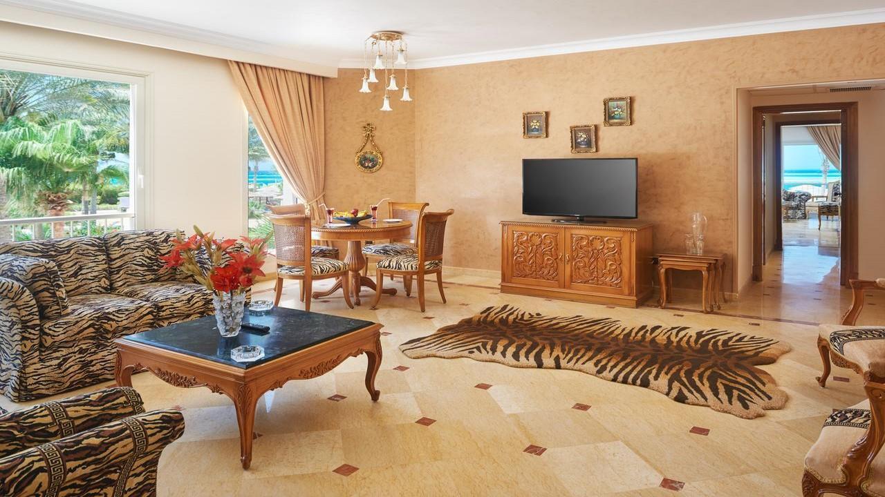 Sea Star Beau Rivage Hotel - снимка 4