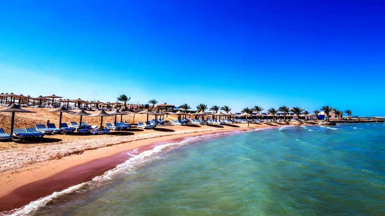 El Karma Aqua Beach Resort Standard #14