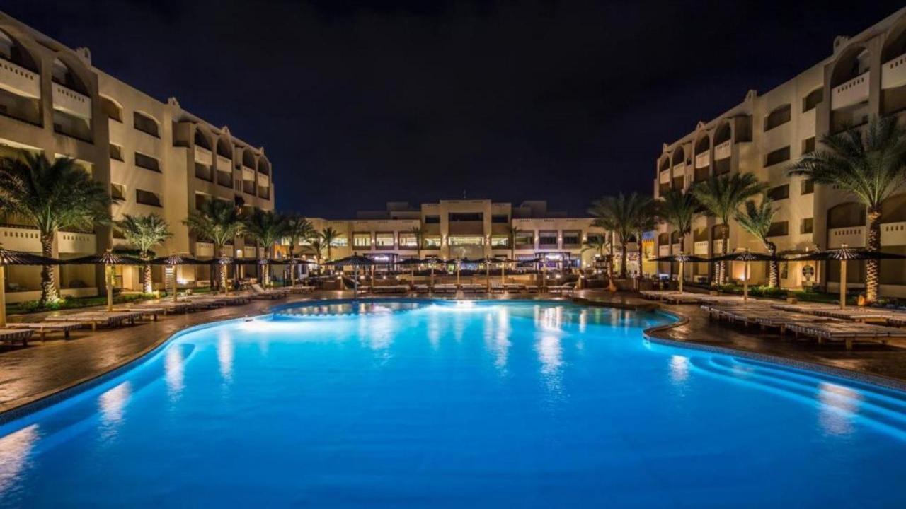 El Karma Aqua Beach Resort Standard #13