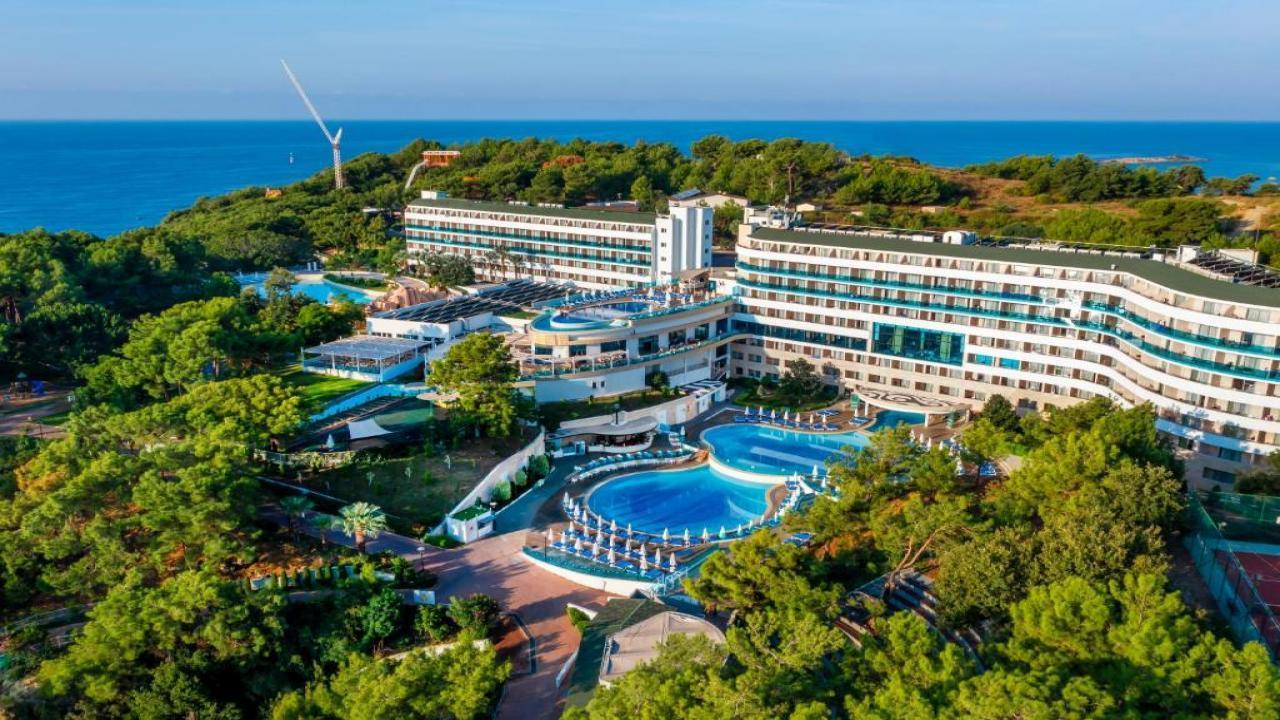 Good Life Utopia Family Resort 5*