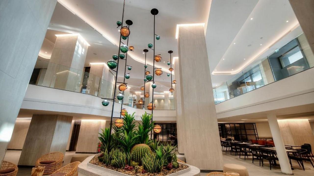 AX ODYCY Hotel  4*