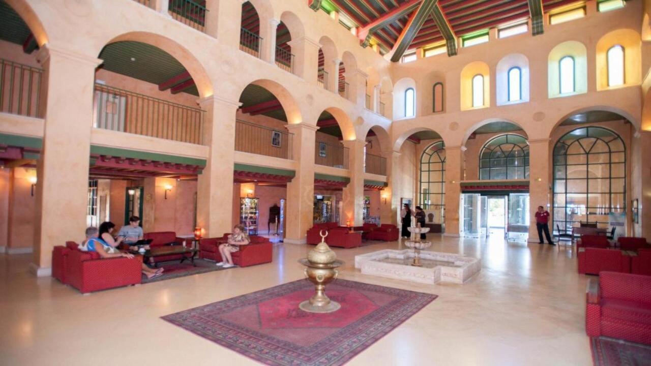 https://store.abax.bg/book.abax.bg/img_tour/3442/hotel/8988/gallery/DQ9RMNBH.jpg