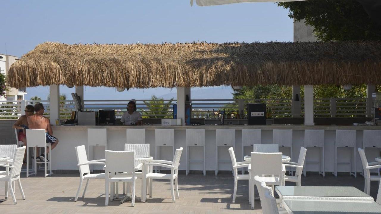 Bendis Beach Hotel #13