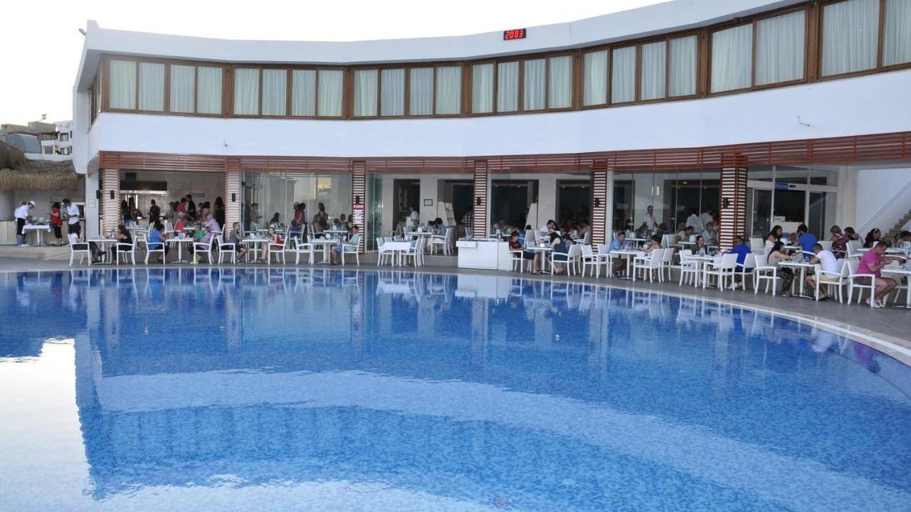 Bendis Beach Hotel #12