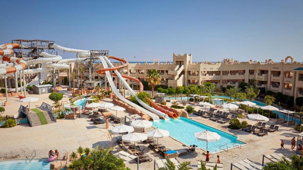 Coral Sea Water World Resort #17