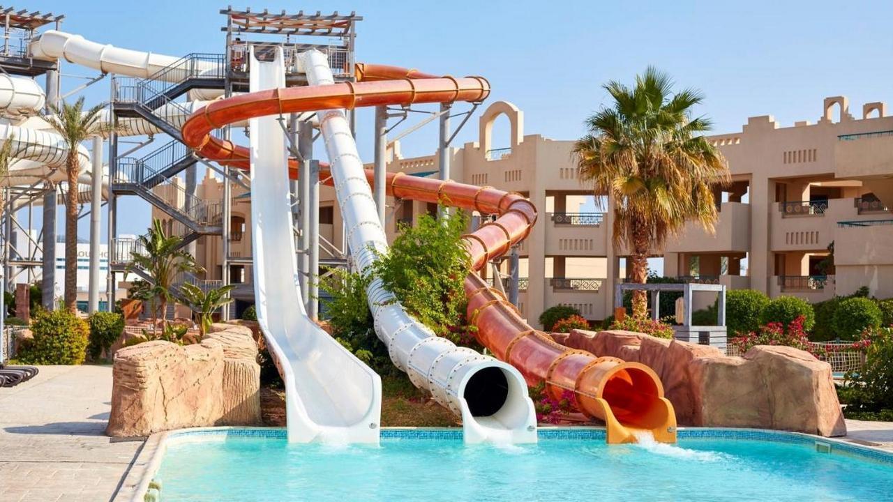 Coral Sea Water World Resort #5
