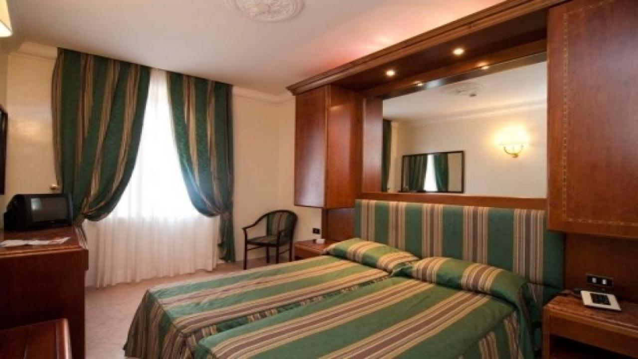 Raeli Hotel #4 Raeli Hotel #4