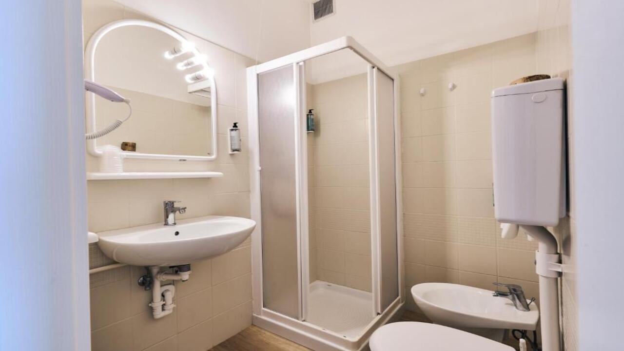 Bettina Hotel 3* - изглед 4 - Ekvator.bg