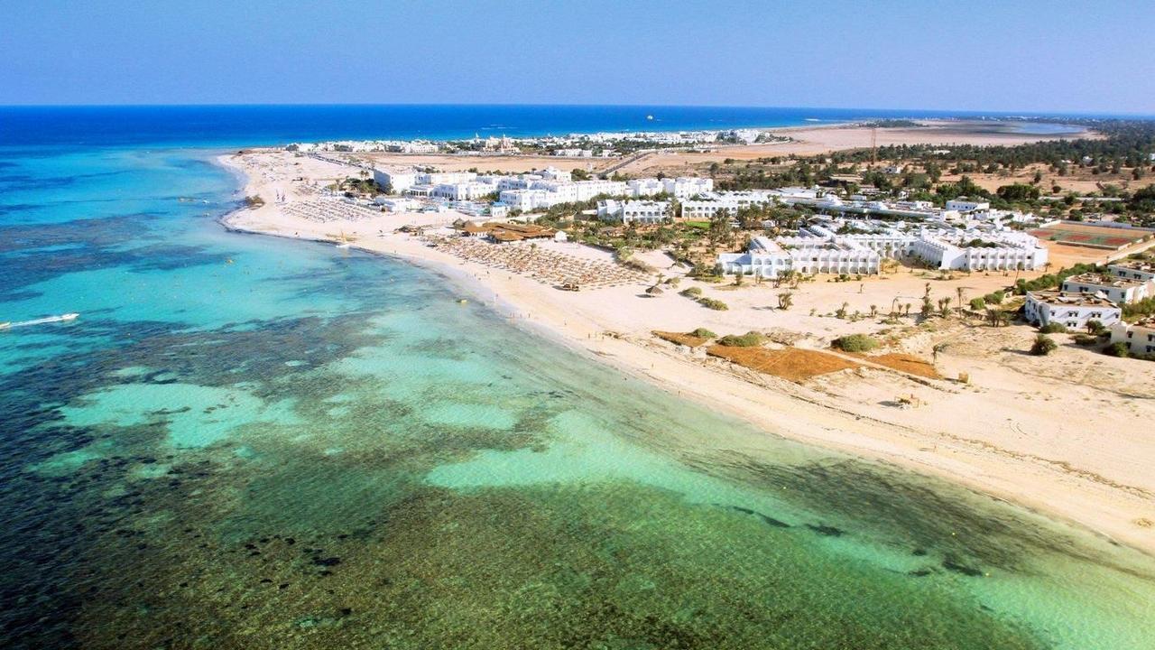 Плаж и вълнуващи екскурзии на остров Джерба - 7 дни All Inclusive с полет от София 2027 — снимка 4