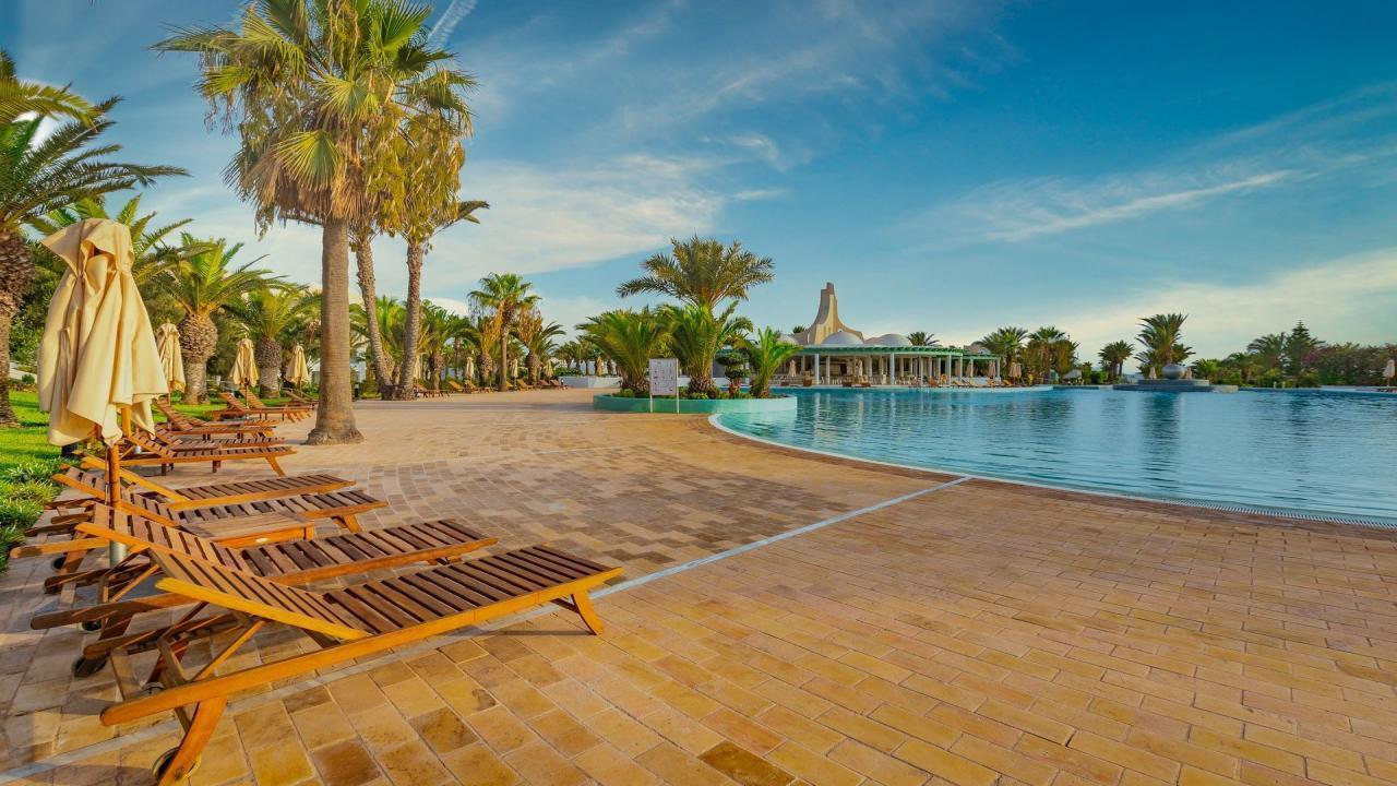 Royal Garden Palace Superior 5* - изглед 15 - azurtour.bg